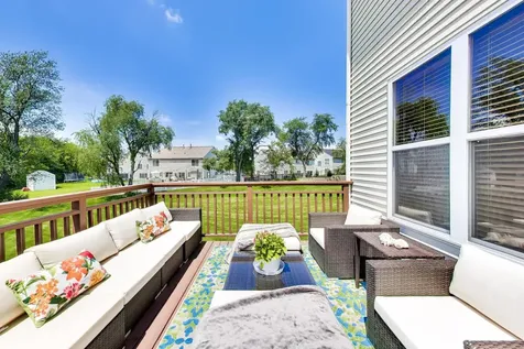 7 Fairhaven Court Lake In The Hills IL 60156