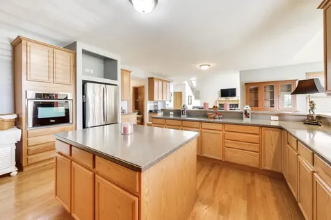 7 Fairhaven Court Lake In The Hills IL 60156