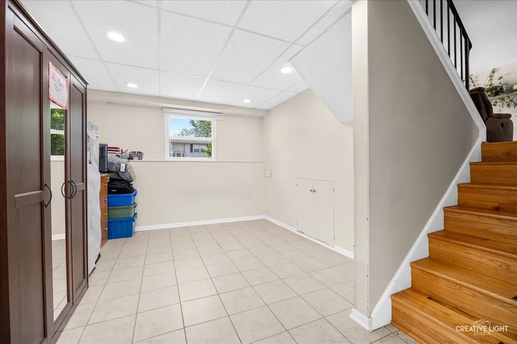 32 West Schubert Avenue Glendale Heights IL 60139