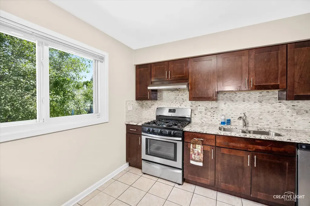 32 West Schubert Avenue Glendale Heights IL 60139