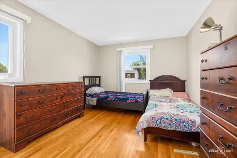 32 West Schubert Avenue Glendale Heights IL 60139