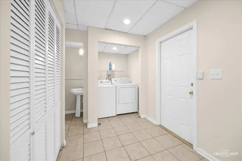 32 West Schubert Avenue Glendale Heights IL 60139
