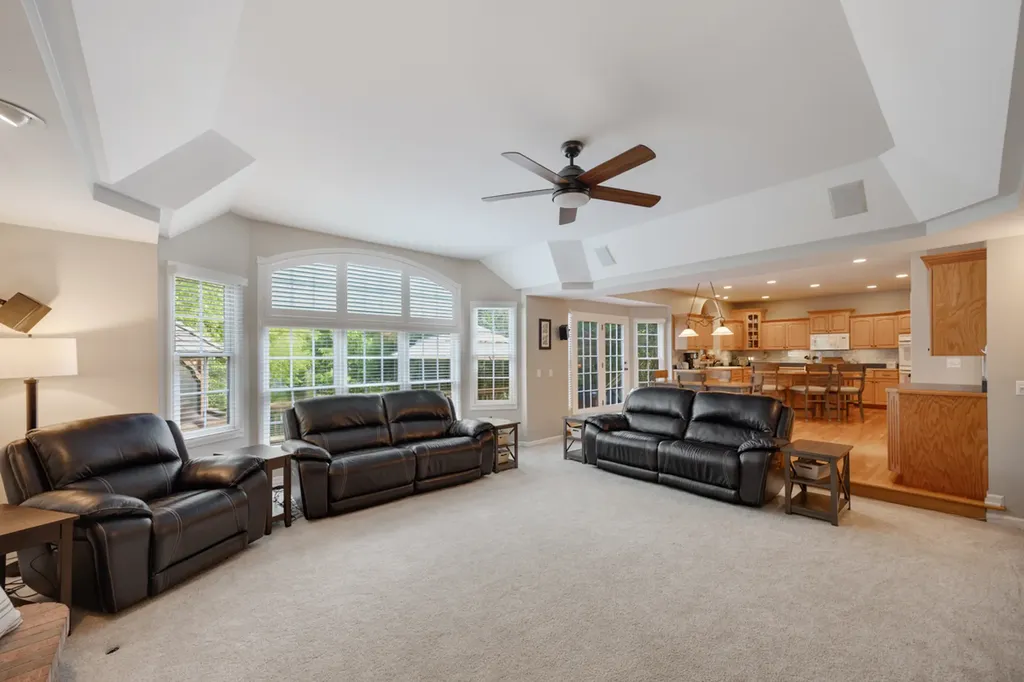 2644 Freeland Circle Naperville IL 60564
