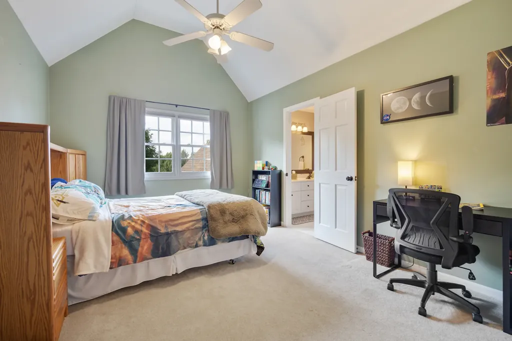 2644 Freeland Circle Naperville IL 60564