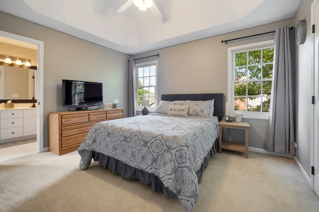 2644 Freeland Circle Naperville IL 60564
