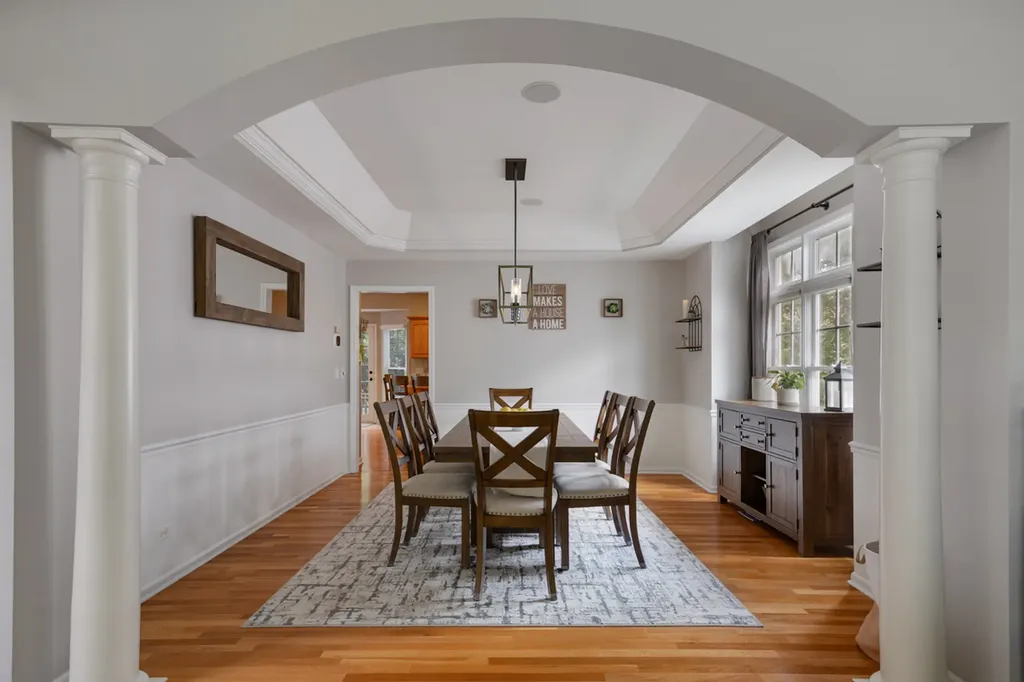 2644 Freeland Circle Naperville IL 60564
