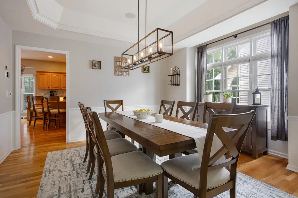 2644 Freeland Circle Naperville IL 60564
