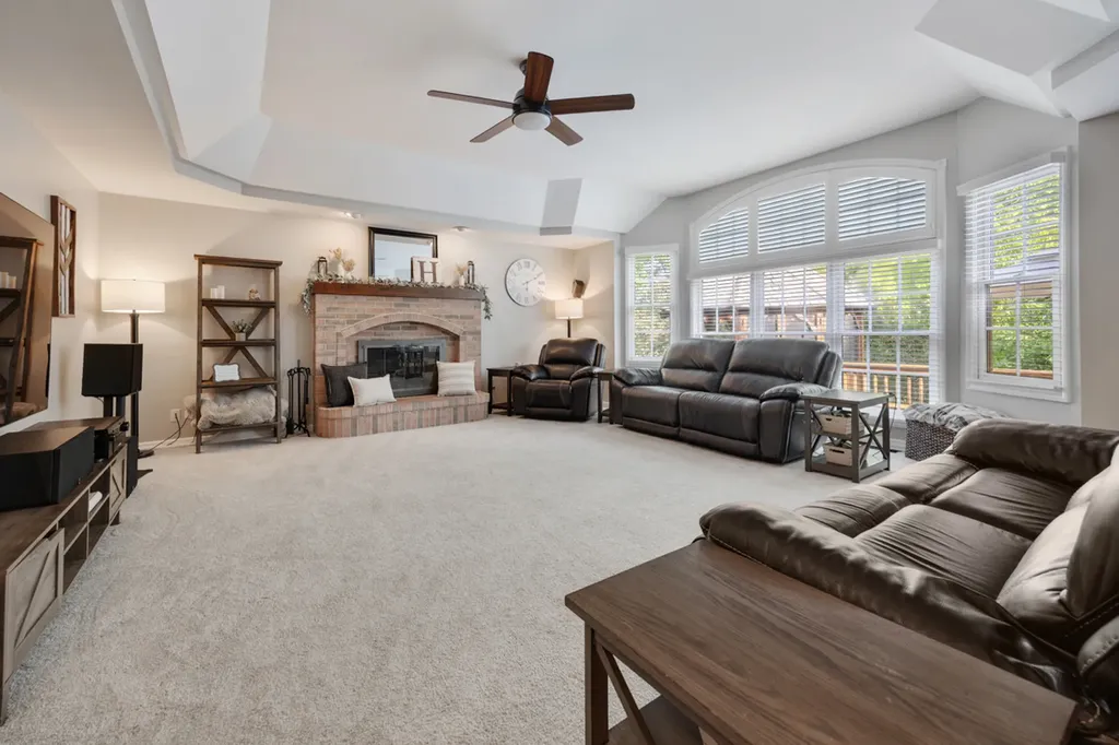 2644 Freeland Circle Naperville IL 60564