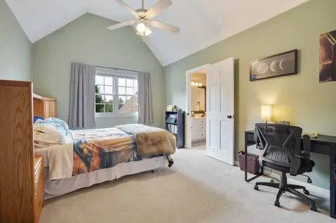 2644 Freeland Circle Naperville IL 60564