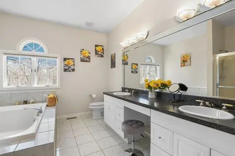 2200 East Gaisor Court Crete IL 60417