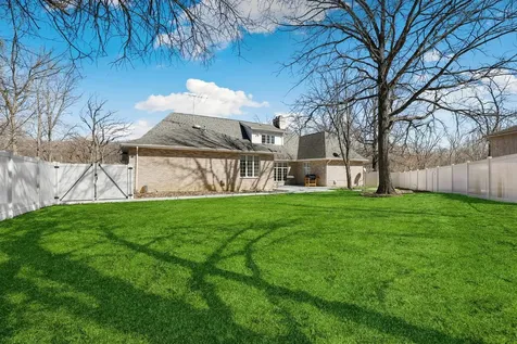 2200 East Gaisor Court Crete IL 60417