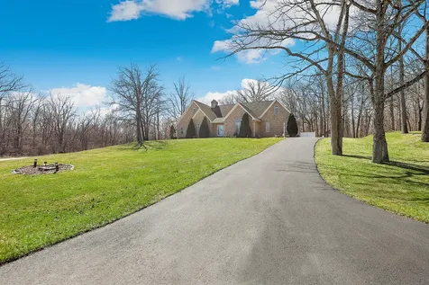 2200 East Gaisor Court Crete IL 60417