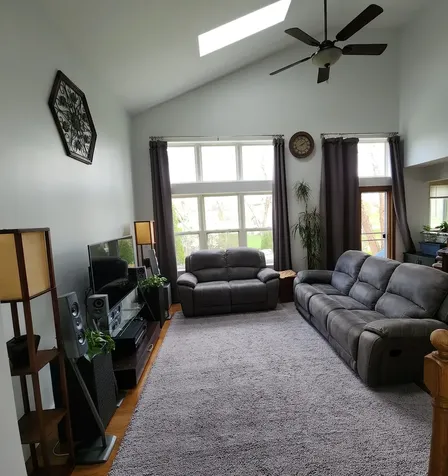23 Linden Court South Elgin IL 60177