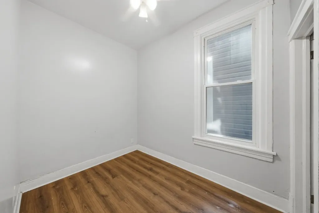 5918 South Carpenter Street Chicago IL 60621