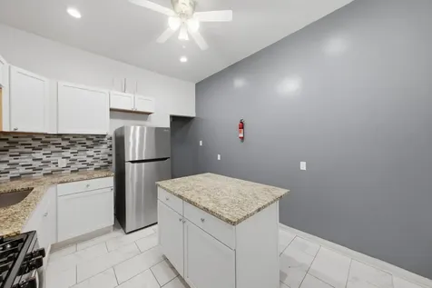 5918 South Carpenter Street Chicago IL 60621