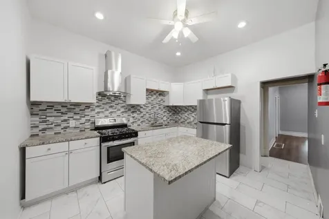 5918 South Carpenter Street Chicago IL 60621