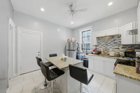 5918 South Carpenter Street Chicago IL 60621