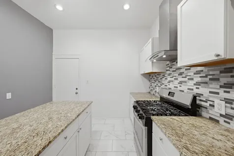 5918 South Carpenter Street Chicago IL 60621