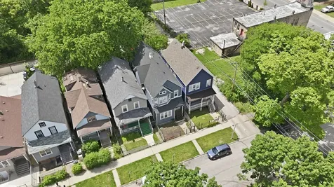 5918 South Carpenter Street Chicago IL 60621