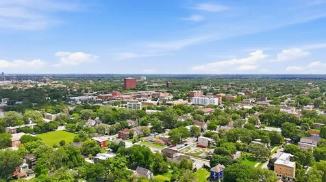 5918 South Carpenter Street Chicago IL 60621