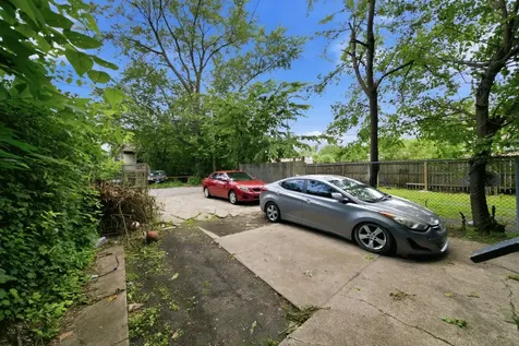 5918 South Carpenter Street Chicago IL 60621