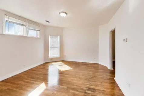 6853 South Perry Avenue Chicago IL 60621