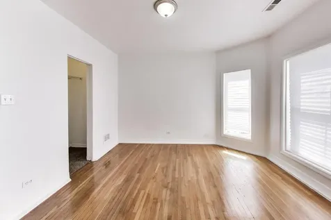 6853 South Perry Avenue Chicago IL 60621