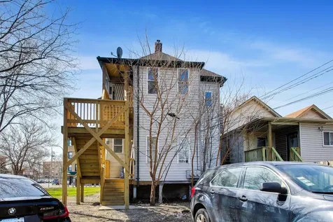 6853 South Perry Avenue Chicago IL 60621