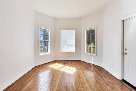 6853 South Perry Avenue Chicago IL 60621