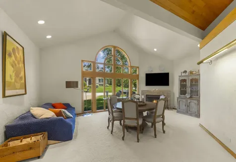 8170 Lake Ridge Drive Burr Ridge IL 60527
