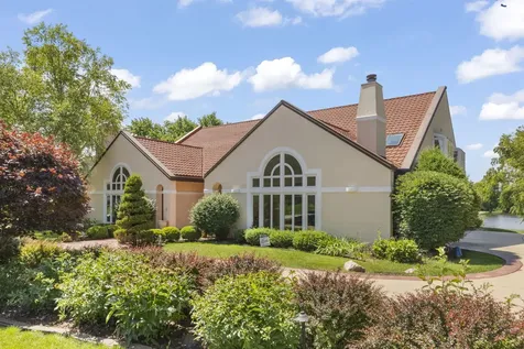 8170 Lake Ridge Drive Burr Ridge IL 60527