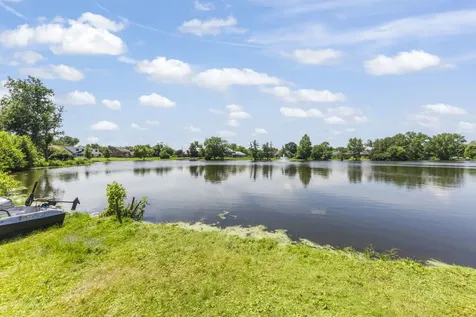 8170 Lake Ridge Drive Burr Ridge IL 60527
