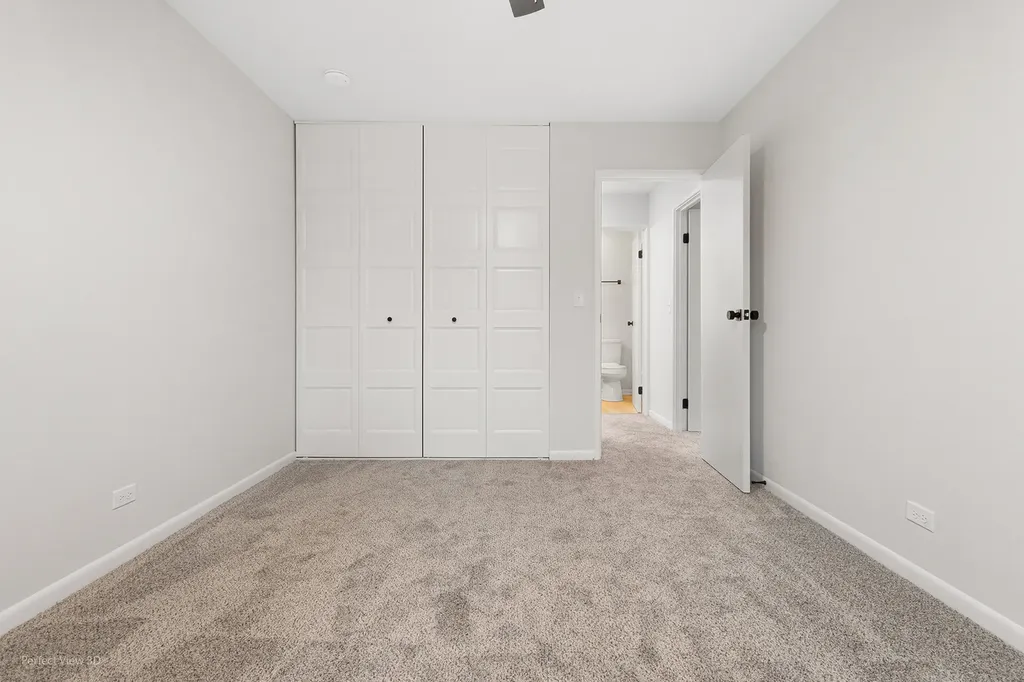 3008 Roberts Drive Woodridge IL 60517