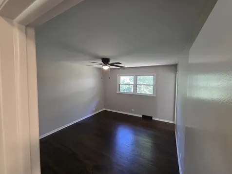 668 Lee Drive Crystal Lake IL 60014