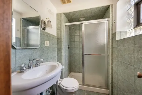 2558 East 93rd Street Chicago IL 60617