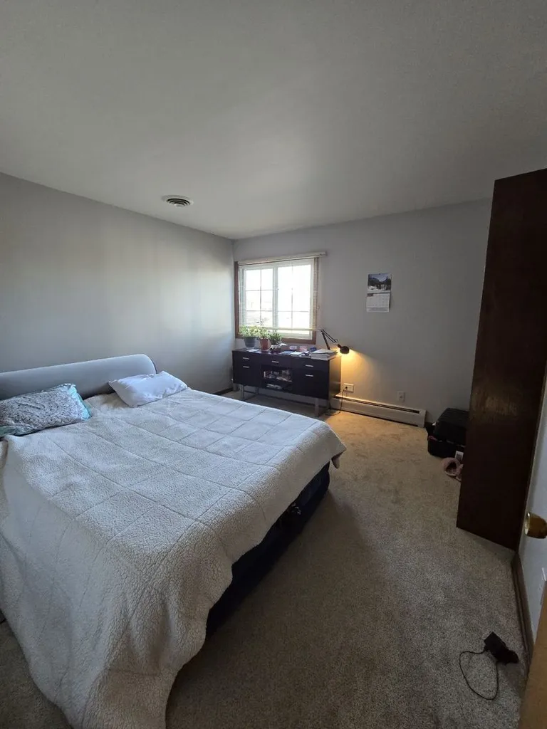 831 West Heritage Drive Addison IL 60101