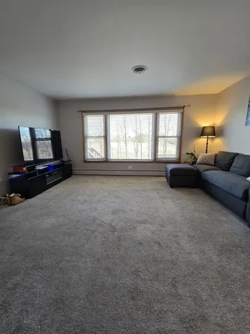 831 West Heritage Drive Addison IL 60101