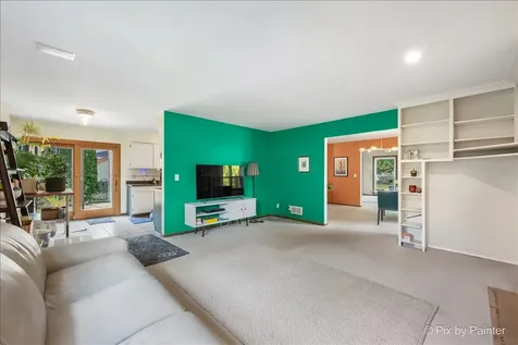 1021 Colony Drive Crystal Lake IL 60014