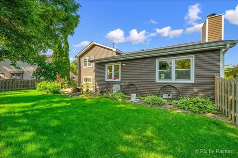 1021 Colony Drive Crystal Lake IL 60014