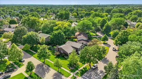 1021 Colony Drive Crystal Lake IL 60014
