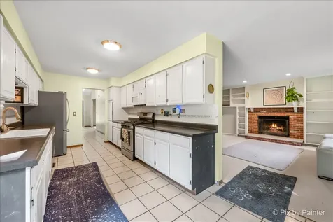 1021 Colony Drive Crystal Lake IL 60014