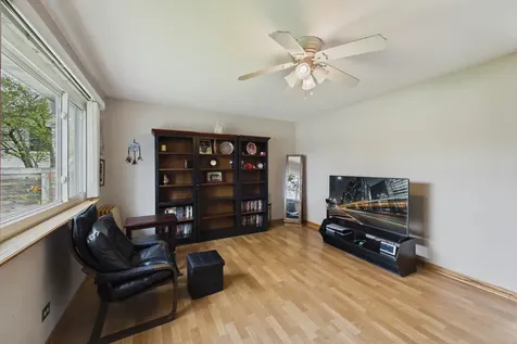 4595 Zeppelin Drive Hanover Park IL 60133