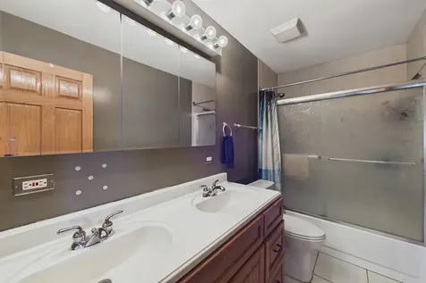 4595 Zeppelin Drive Hanover Park IL 60133