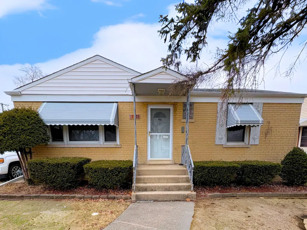 1105 East Oak Avenue La Grange Park IL 60526