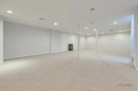 1590 Fielding Drive Glenview IL 60026