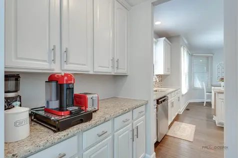 1590 Fielding Drive Glenview IL 60026