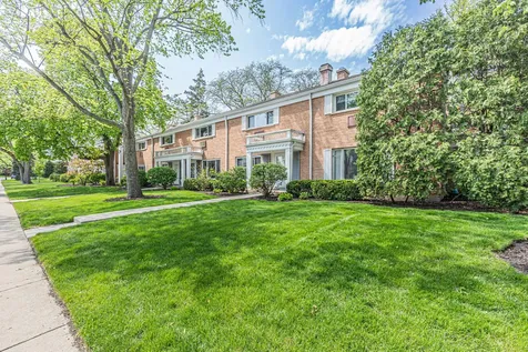 1534 Palmgren Drive Glenview IL 60025