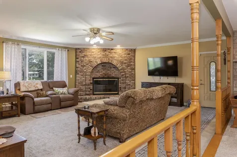 1604 Six Points Road Bloomington IL 61701