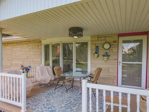 1604 Six Points Road Bloomington IL 61701