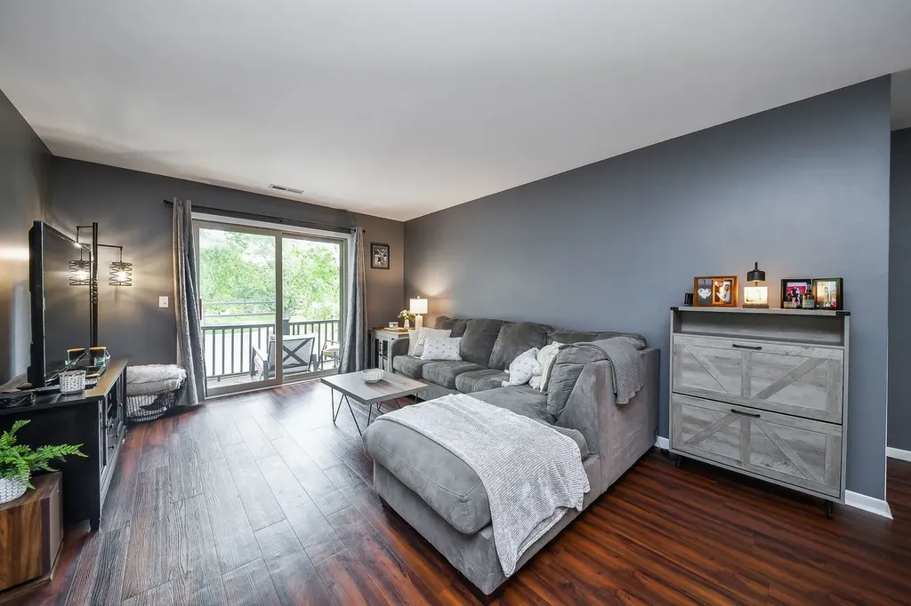 1348 Mc Dowell Road Naperville IL 60563
